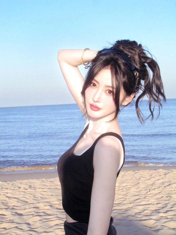 九游体育app(中国)官方网站张天爱性感小背心-九游体育app官网下载IOS/安卓全站最新版下载